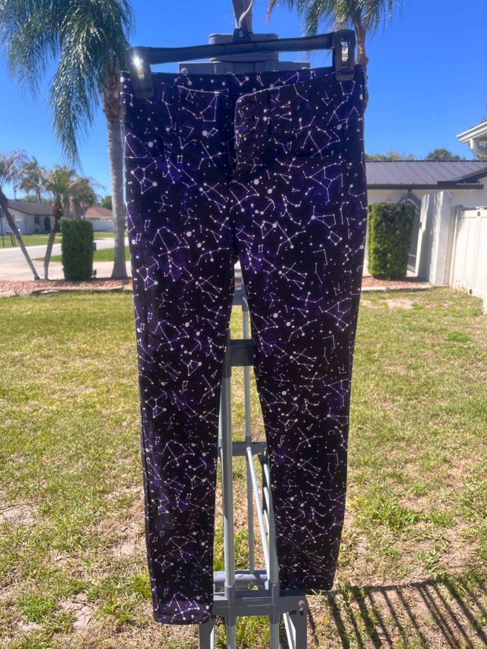 Galaxy constellations  hot topic pants size 1 super skinny